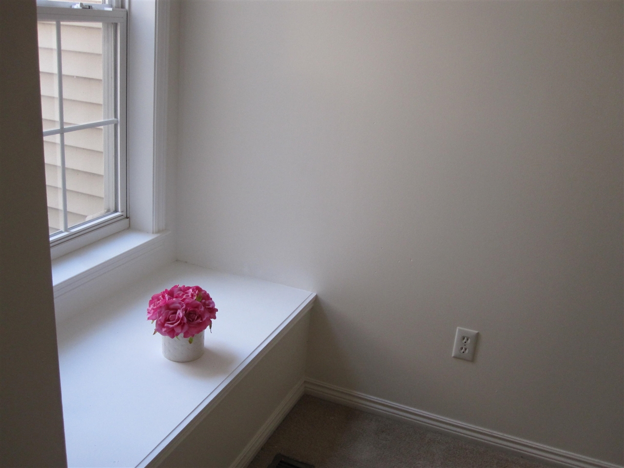 3055 Barclay Way, Ann Arbor, MI, 48105-9464