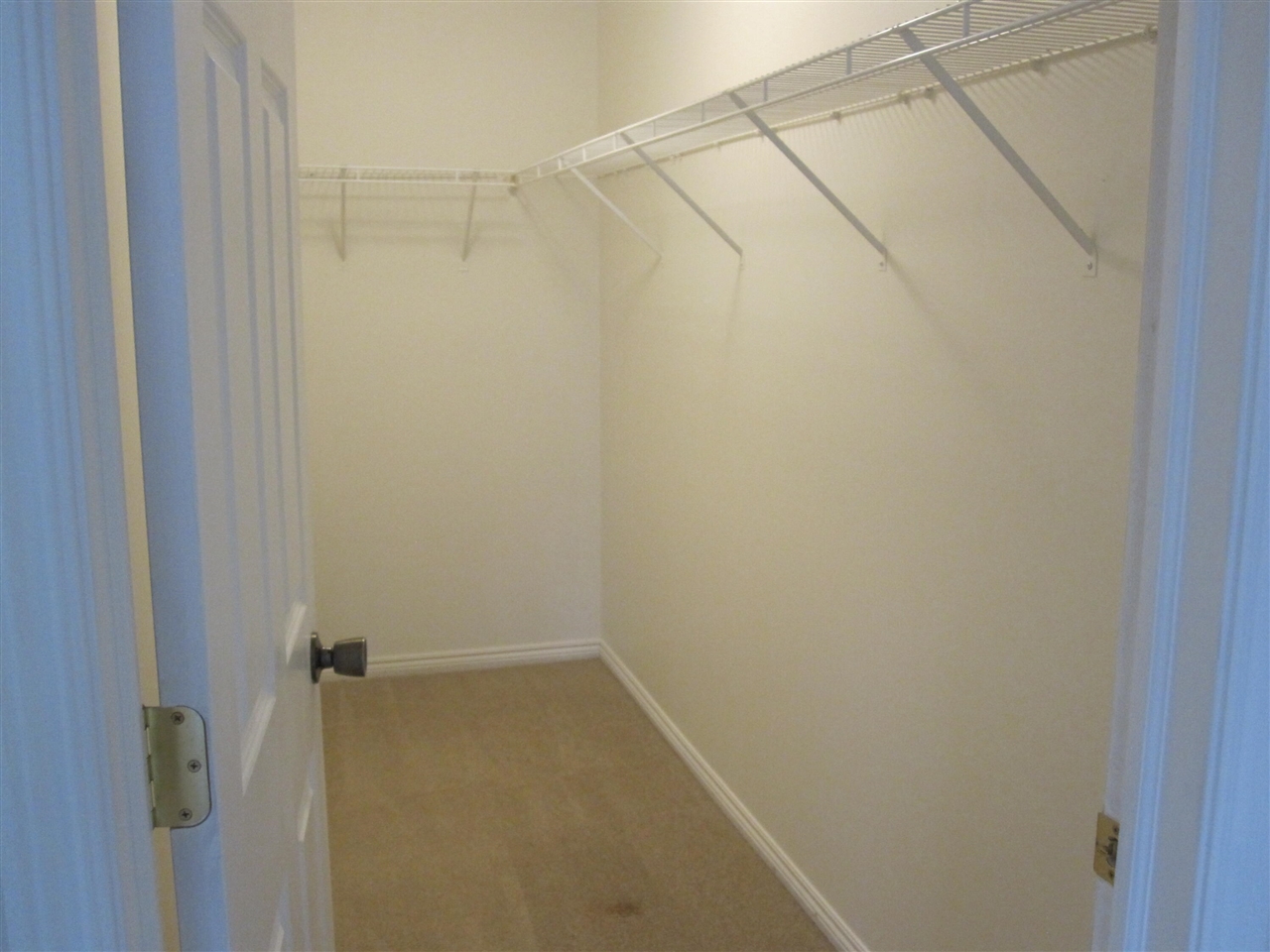 3055 Barclay Way, Ann Arbor, MI, 48105-9464