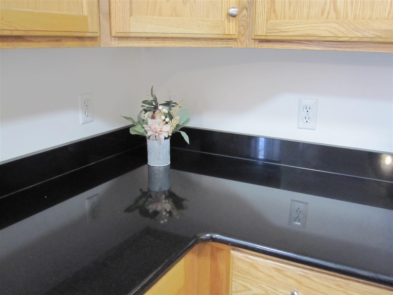 3055 Barclay Way, Ann Arbor, MI, 48105-9464