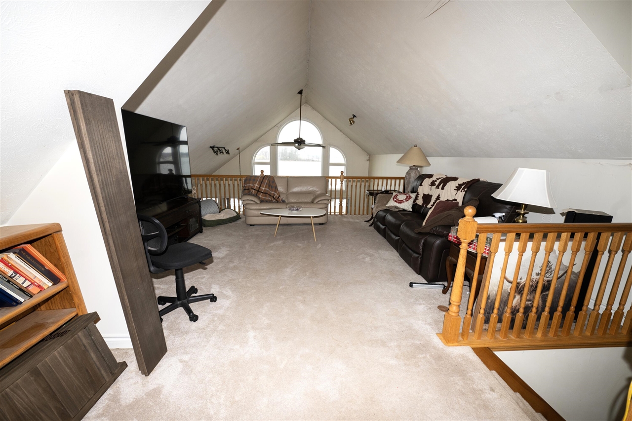 7258 S Crooked Lake Drive, Delton, MI, 49046