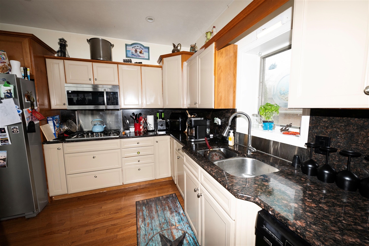 7258 S Crooked Lake Drive, Delton, MI, 49046