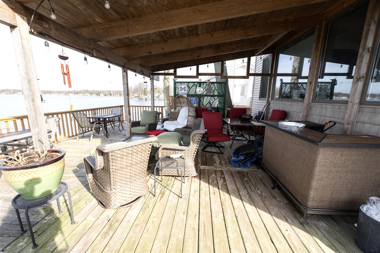 7258 S Crooked Lake Drive, Delton, MI, 49046