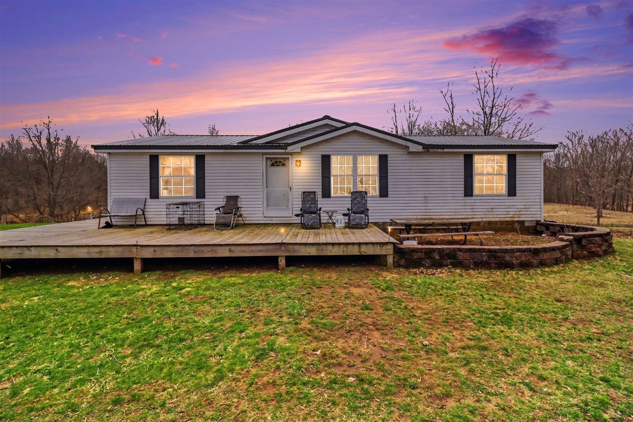 615 Sioux Street, Jackson, MI, 49203-5365