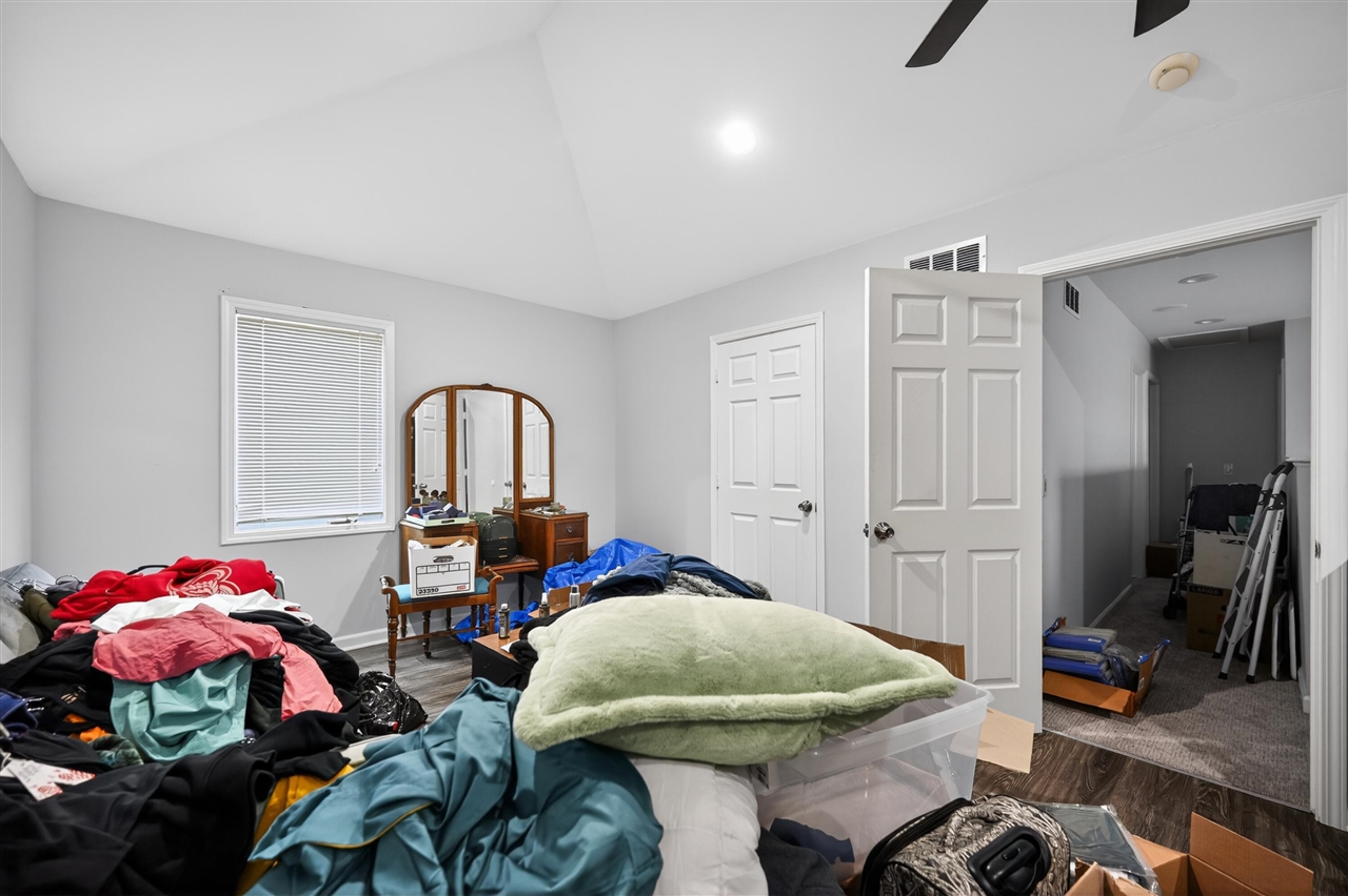 5012 Forest Side Drive, Flint, MI, 48532-2326