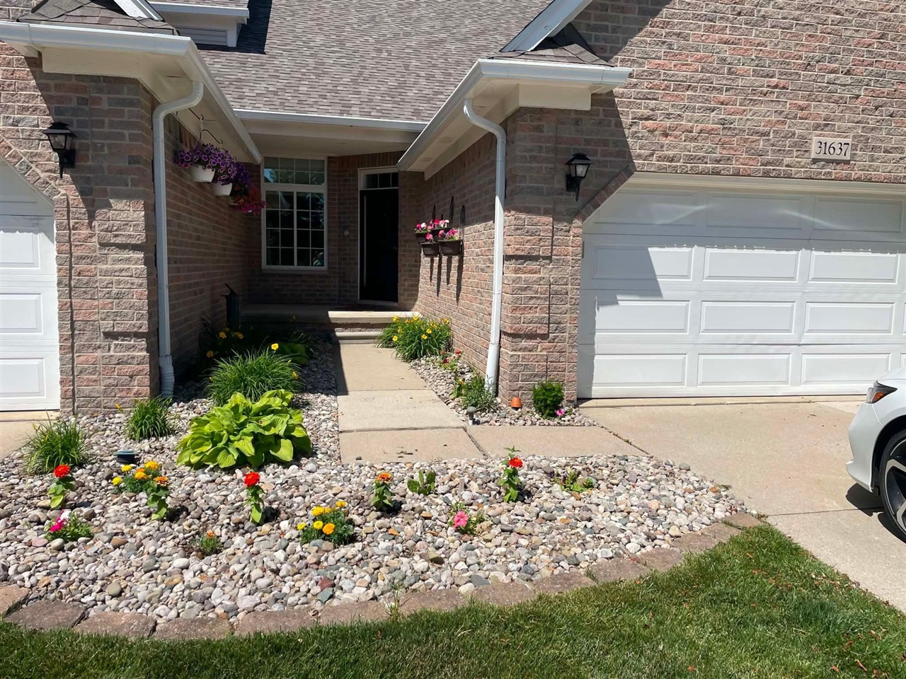 4th image of 31637 Beaver Cir, New Boston, MI 48164 | MLS# 70523449