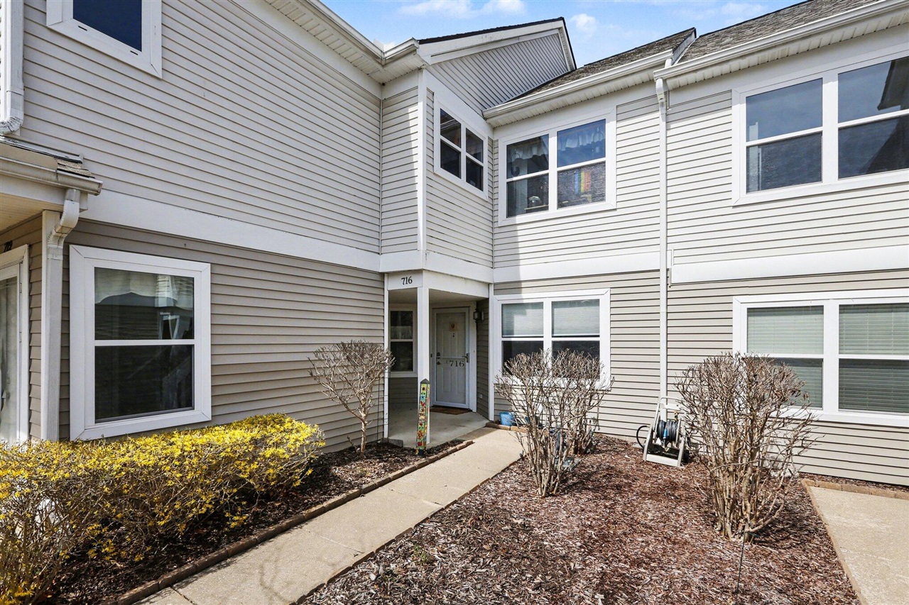 6337 Richalle Street, Brighton, MI, 48116 2158