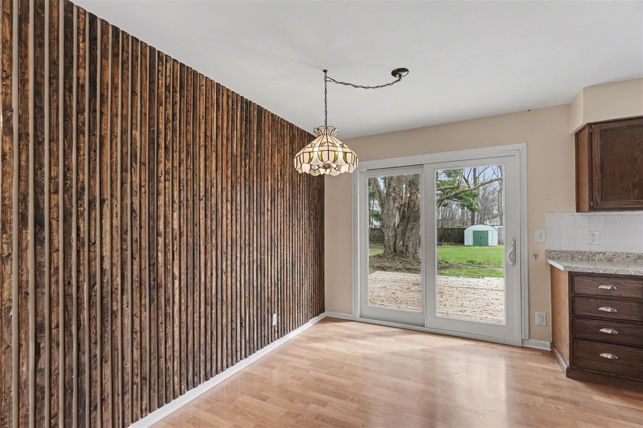 7033 S 12th Street, Portage, MI, 49024-3804