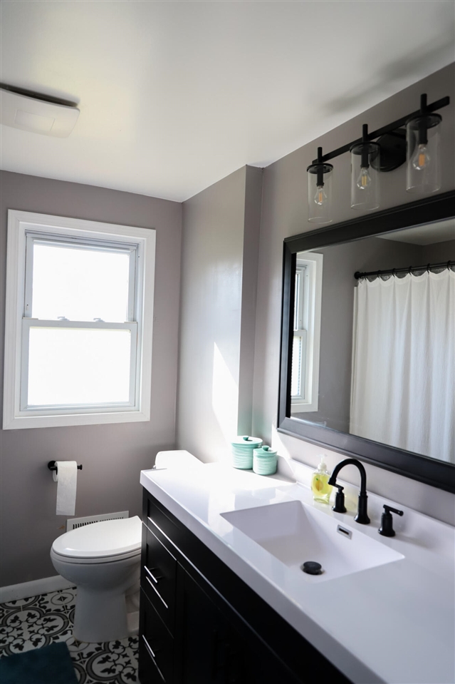 613 Hillcrest Road, Paw Paw, MI, 49079-1710