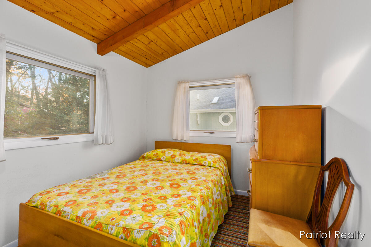 8995 Deer Point Drive, Newaygo, MI, 49337-9206