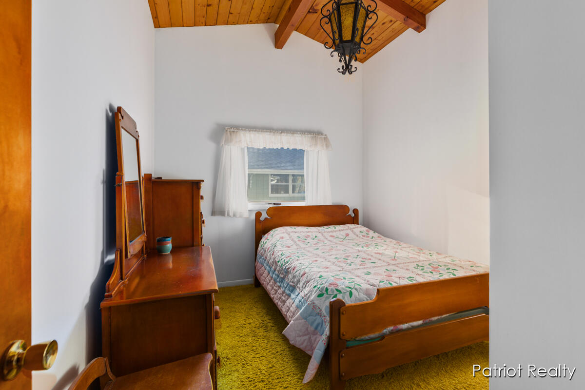 8995 Deer Point Drive, Newaygo, MI, 49337-9206