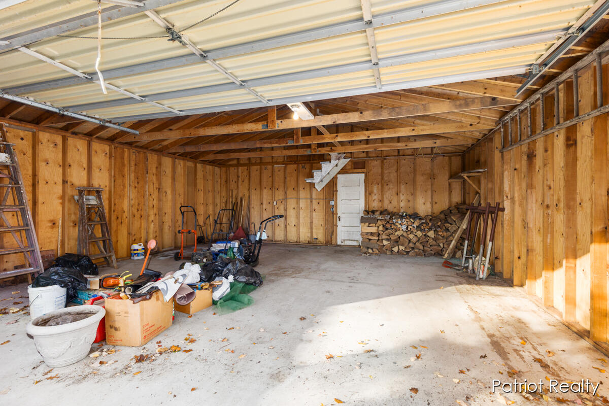 8995 Deer Point Drive, Newaygo, MI, 49337-9206