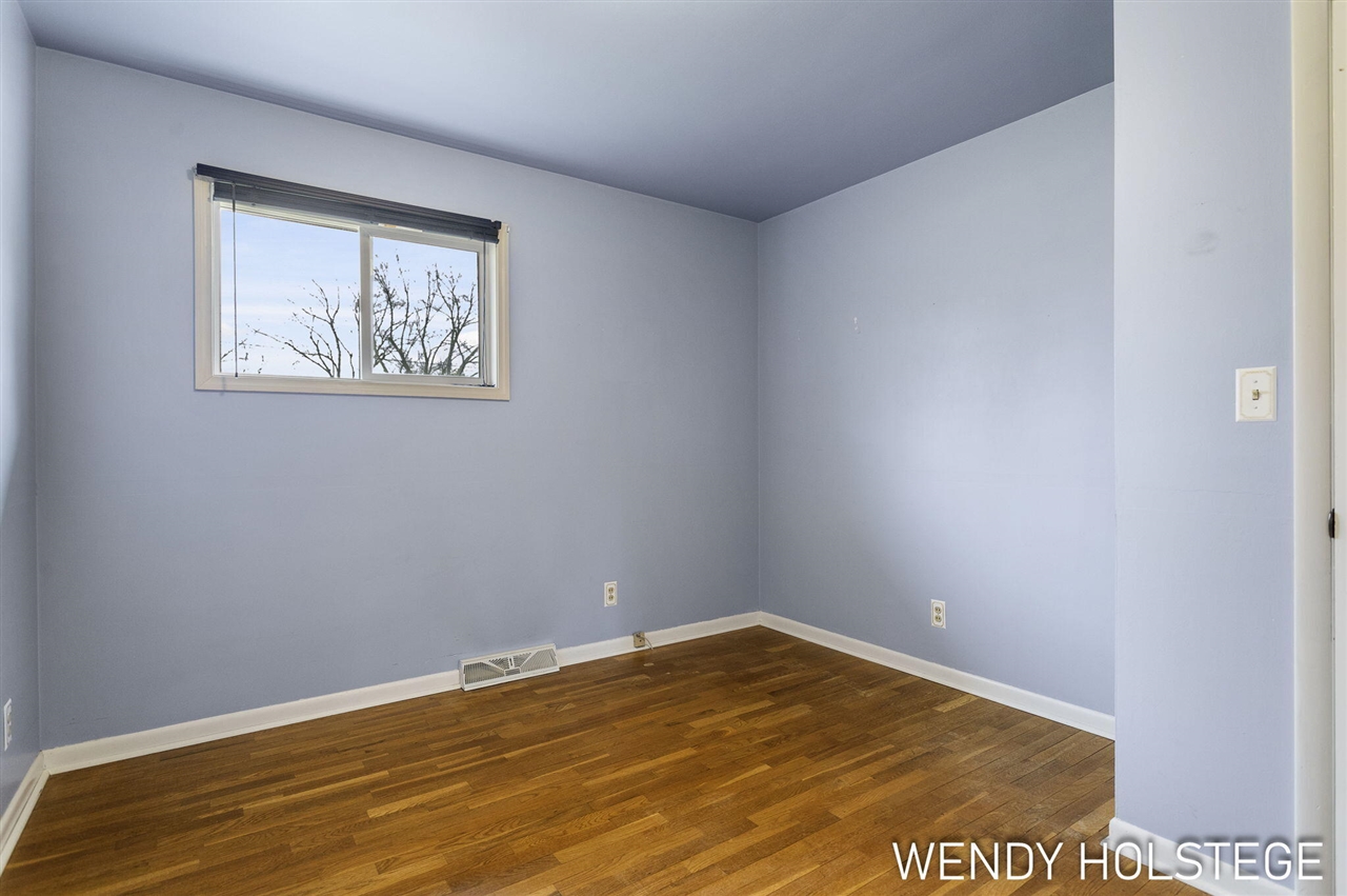 306 N 145th Avenue, Holland, MI, 49424-6448