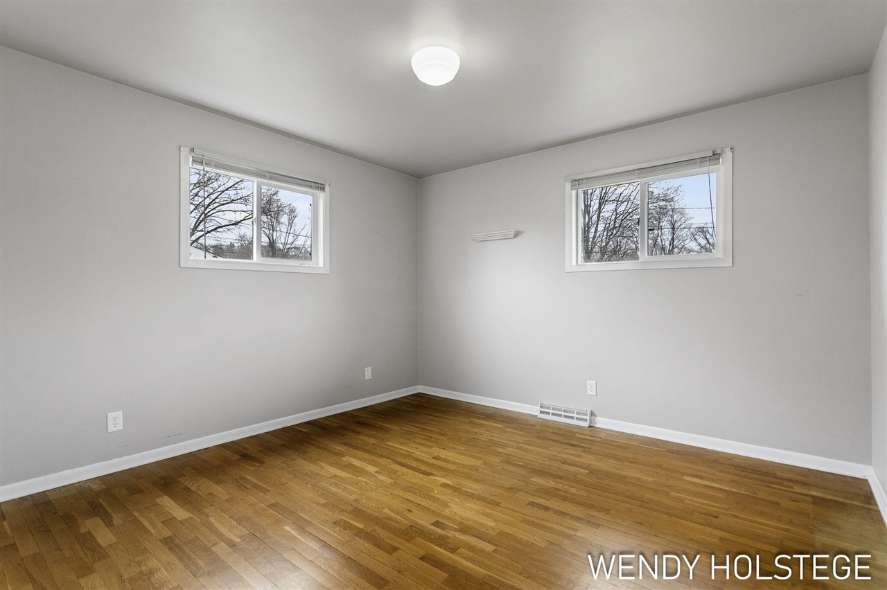 306 N 145th Avenue, Holland, MI, 49424-6448