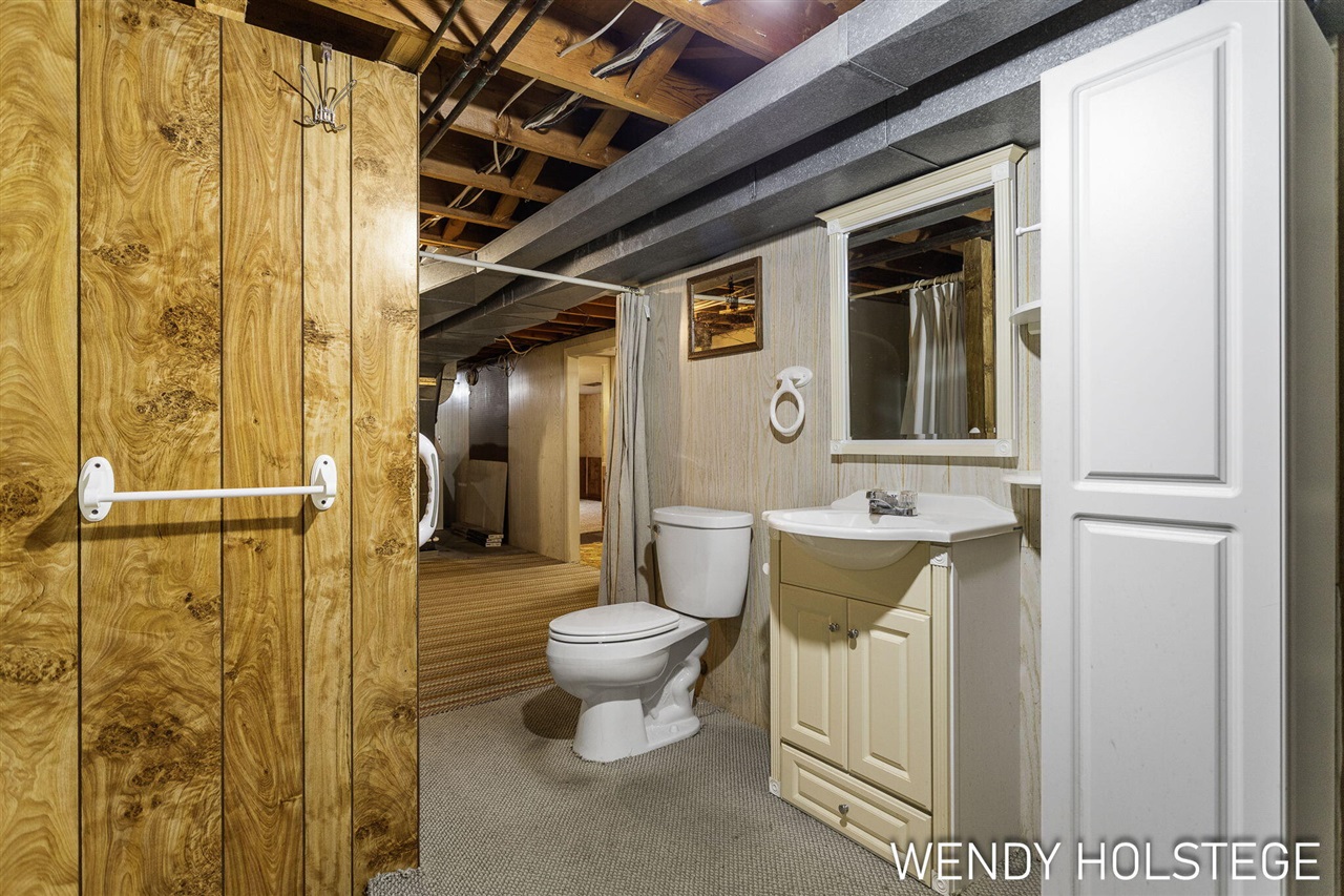 306 N 145th Avenue, Holland, MI, 49424-6448