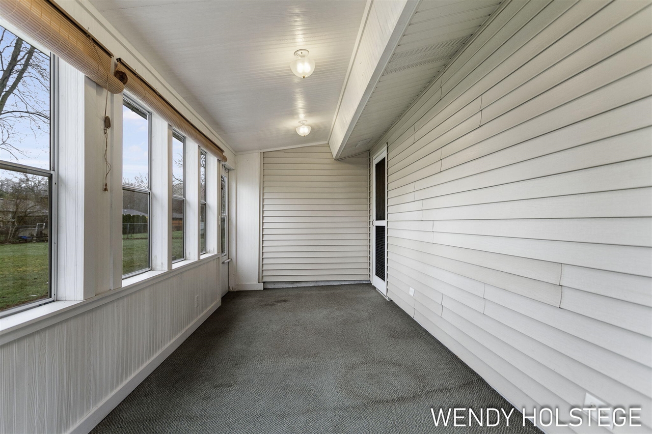 306 N 145th Avenue, Holland, MI, 49424-6448