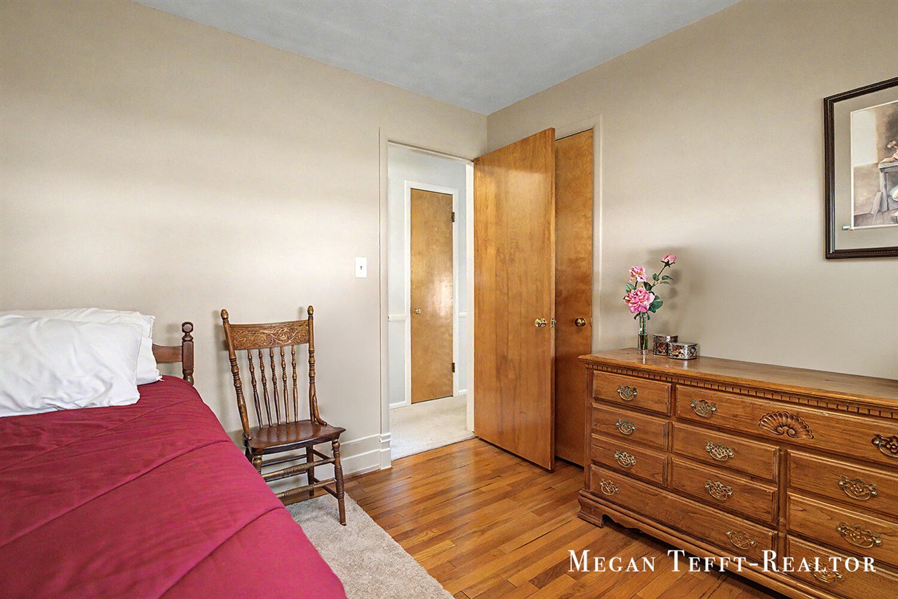 900 Maynard, Grand Rapids, MI, 49504-3659