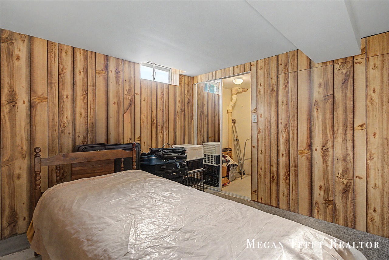 900 Maynard, Grand Rapids, MI, 49504-3659