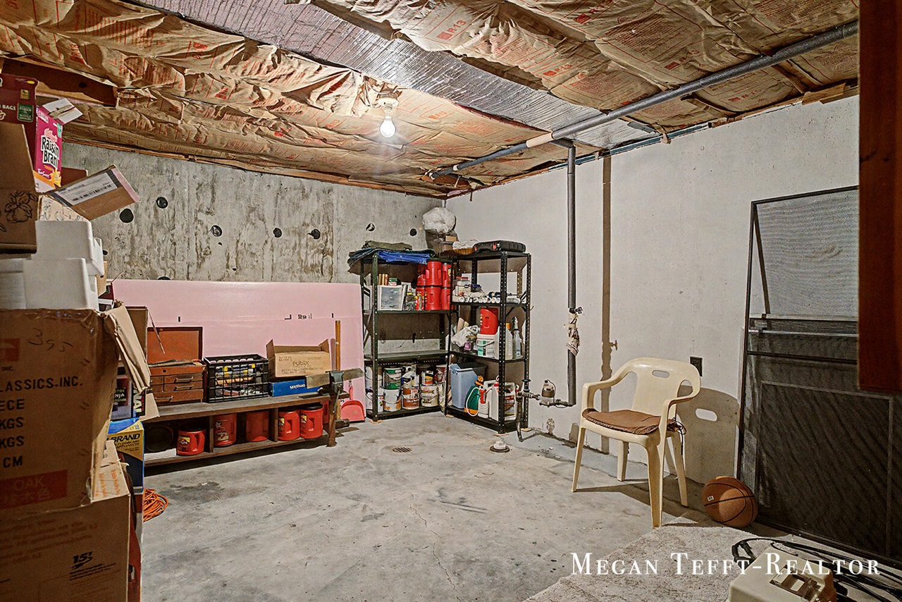 900 Maynard, Grand Rapids, MI, 49504-3659