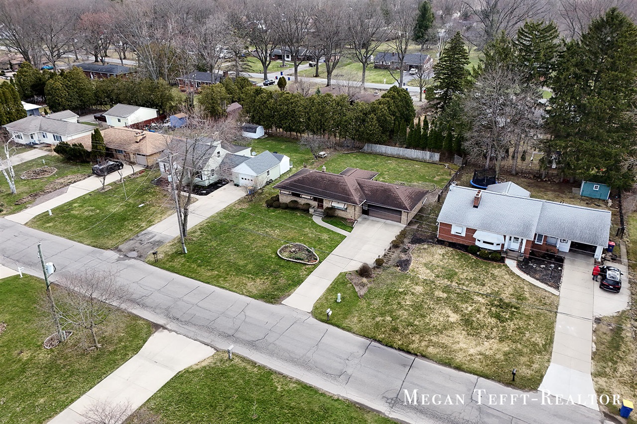 900 Maynard, Grand Rapids, MI, 49504-3659