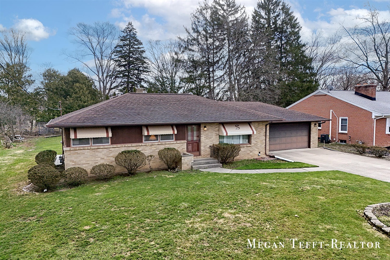 900 Maynard, Grand Rapids, MI, 49504-3659