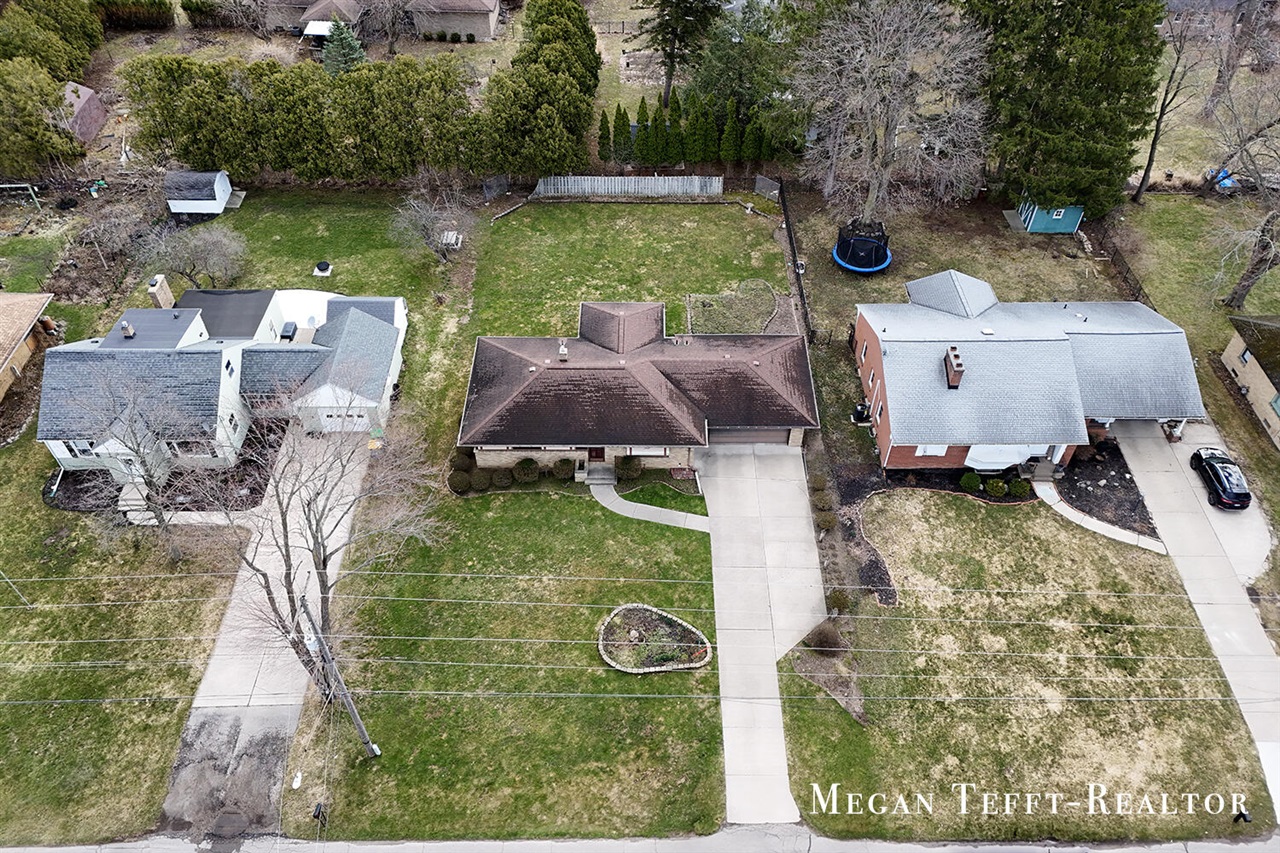 900 Maynard, Grand Rapids, MI, 49504-3659