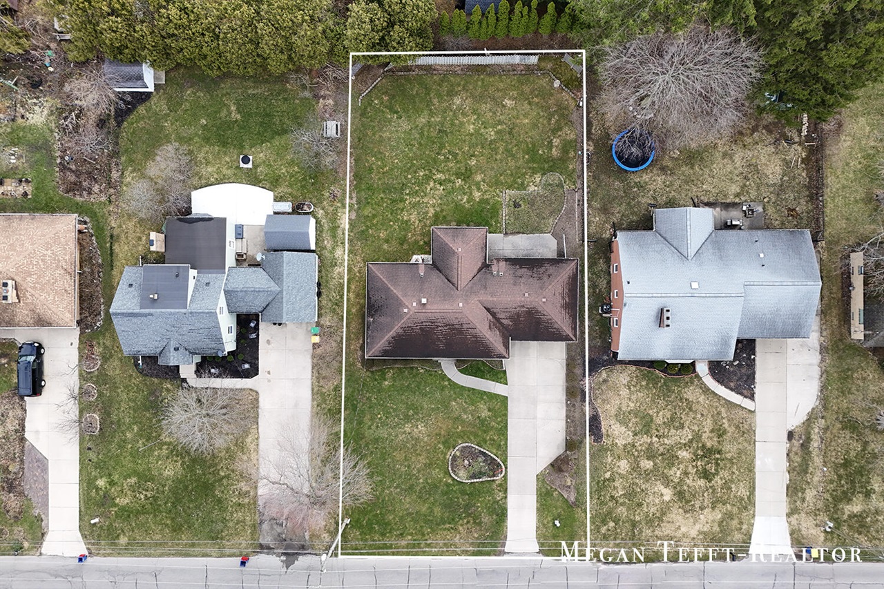 900 Maynard, Grand Rapids, MI, 49504-3659