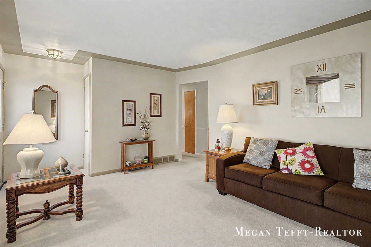 900 Maynard, Grand Rapids, MI, 49504-3659