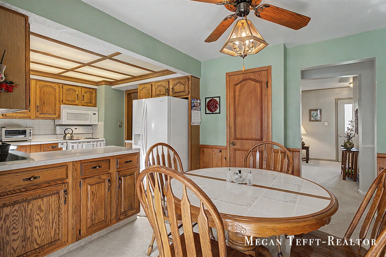 900 Maynard, Grand Rapids, MI, 49504-3659