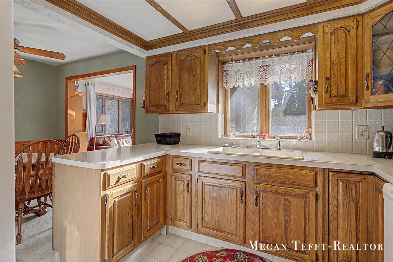 900 Maynard, Grand Rapids, MI, 49504-3659