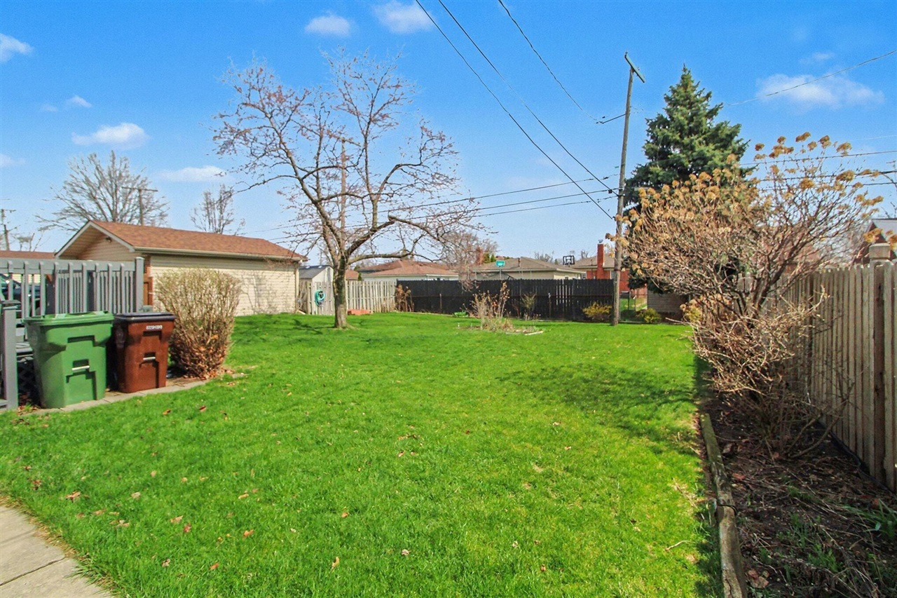 13139 Mulberry Street, Southgate, MI, 48195-2440