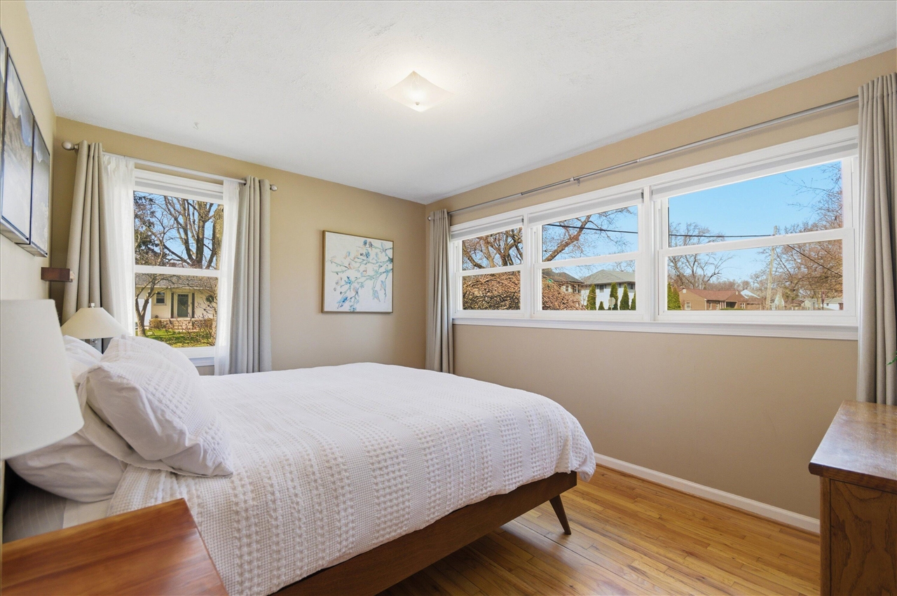 2437 Burns Avenue, Ypsilanti, MI, 48197-4303