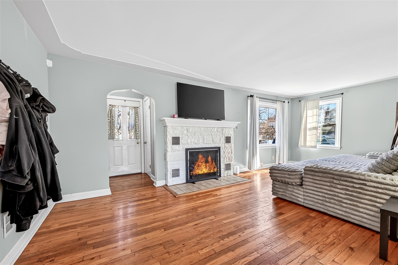 1845 Spencer Drive, Norton Shores, MI, 49441-4536