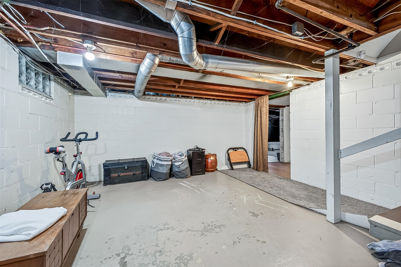 1845 Spencer Drive, Norton Shores, MI, 49441-4536