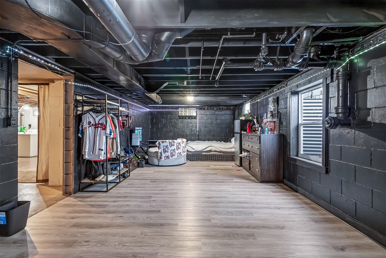 1845 Spencer Drive, Norton Shores, MI, 49441-4536