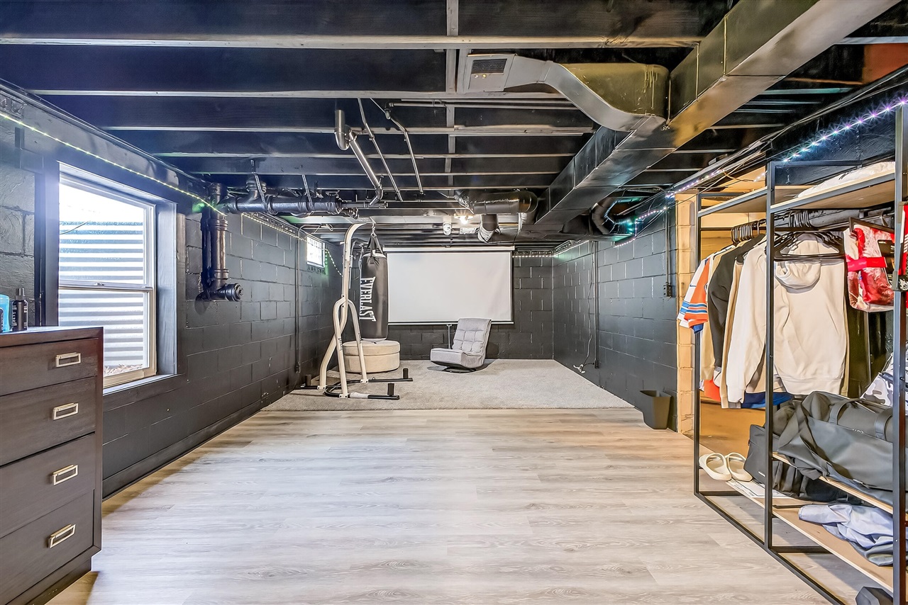 1845 Spencer Drive, Norton Shores, MI, 49441-4536