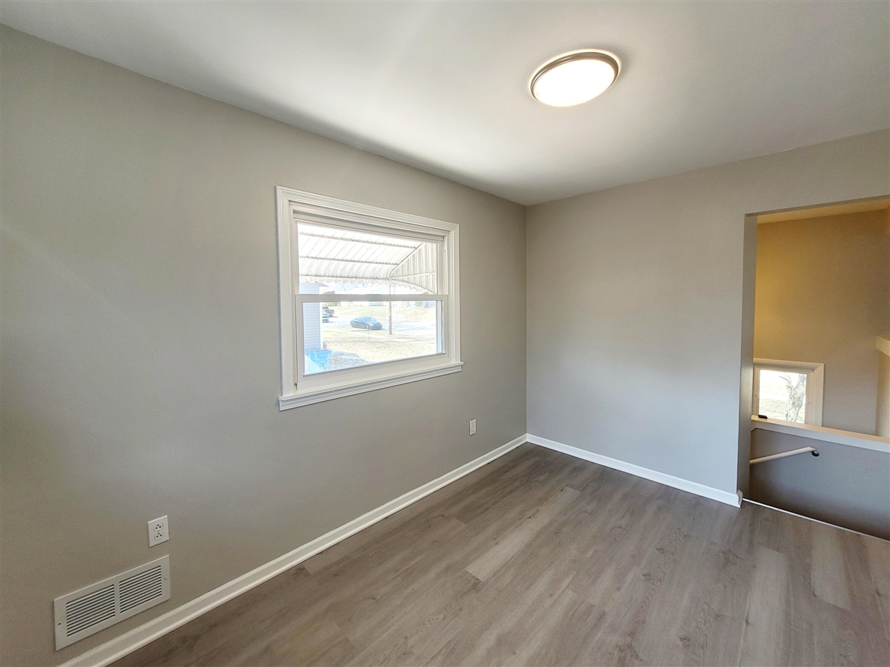 1462 Southlawn Drive, Wyoming, MI, 49509-4354