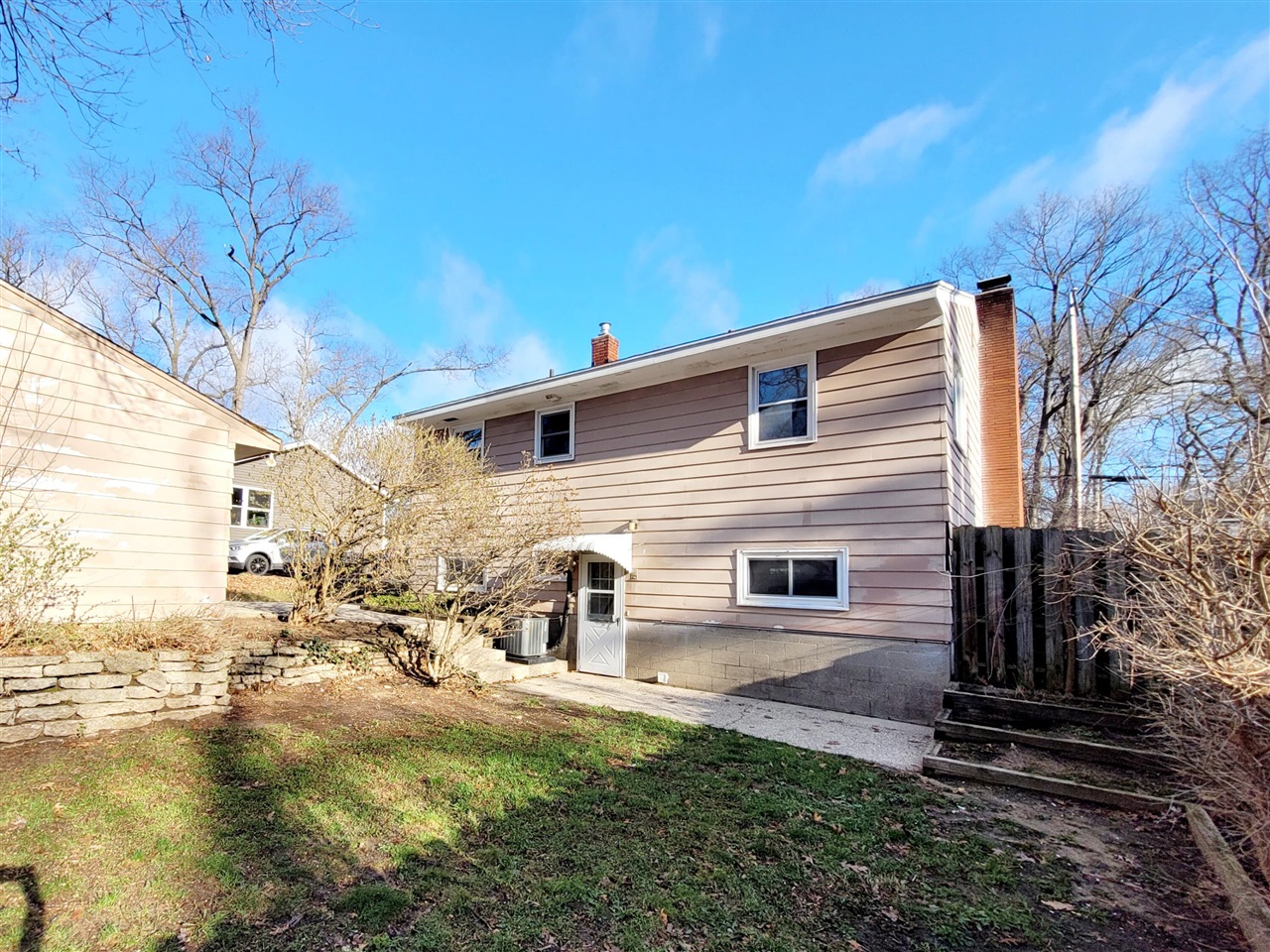 1462 Southlawn Drive, Wyoming, MI, 49509-4354