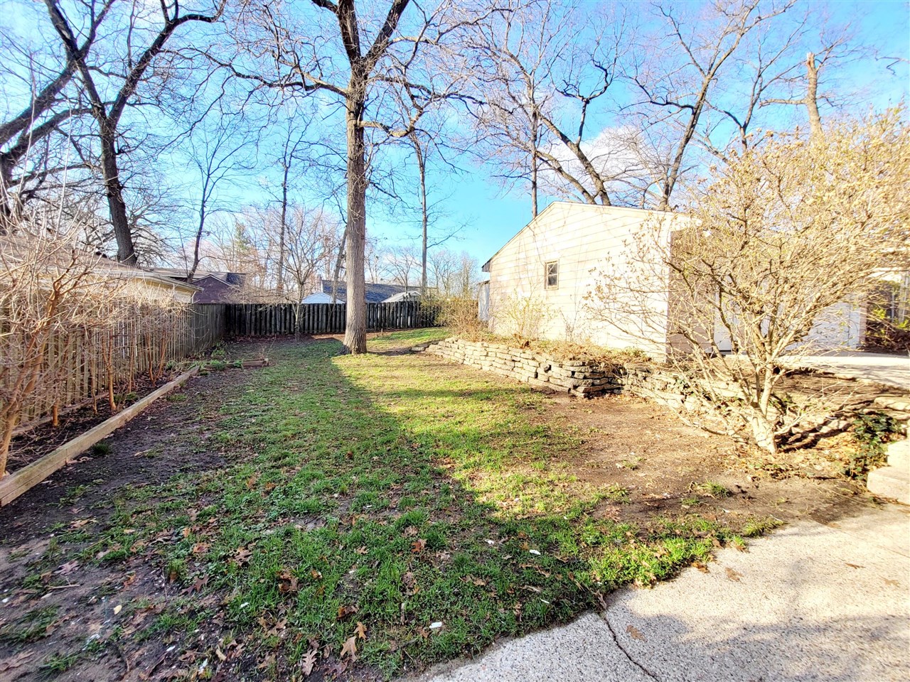 1462 Southlawn Drive, Wyoming, MI, 49509-4354