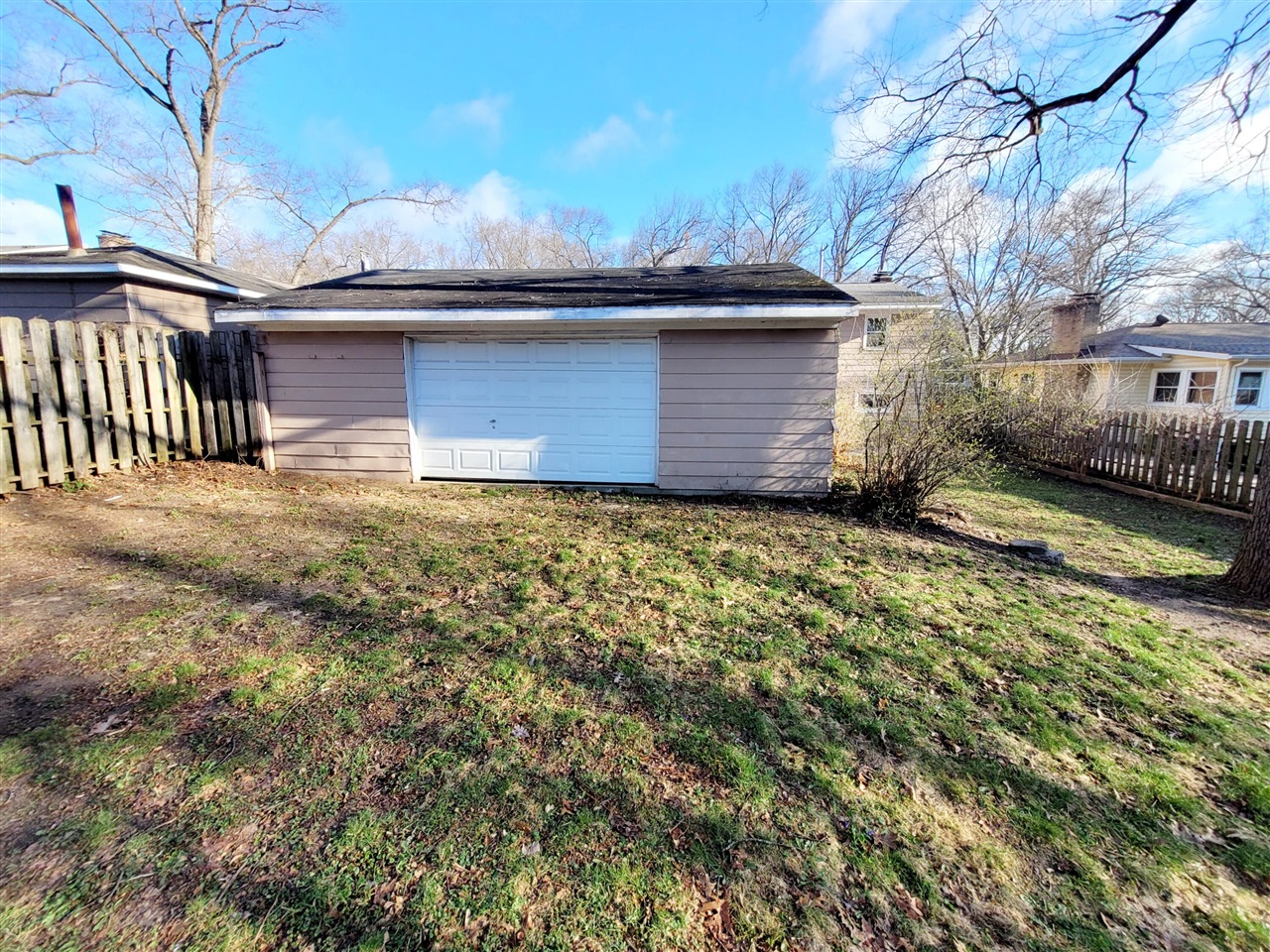 1462 Southlawn Drive, Wyoming, MI, 49509-4354