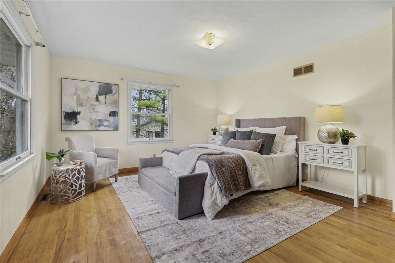 2889 Parkridge Drive, Ann Arbor, MI, 48103-1734