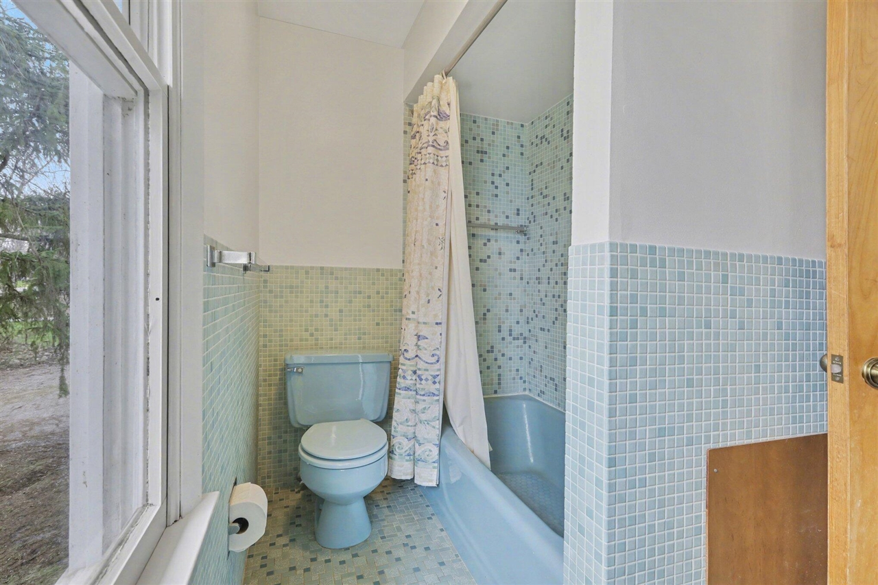 2889 Parkridge Drive, Ann Arbor, MI, 48103-1734