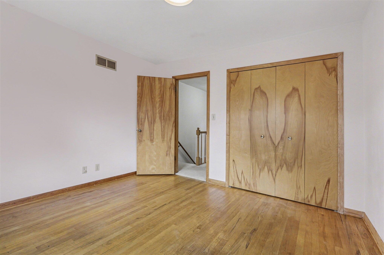 2889 Parkridge Drive, Ann Arbor, MI, 48103-1734