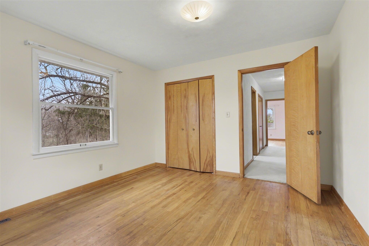 2889 Parkridge Drive, Ann Arbor, MI, 48103-1734