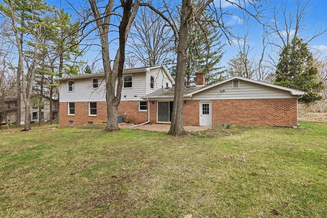 2889 Parkridge Drive, Ann Arbor, MI, 48103-1734