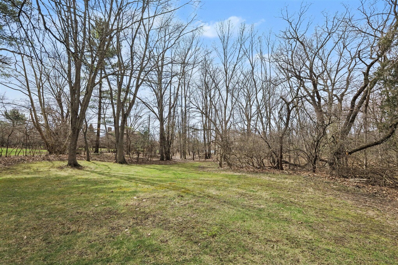 2889 Parkridge Drive, Ann Arbor, MI, 48103-1734