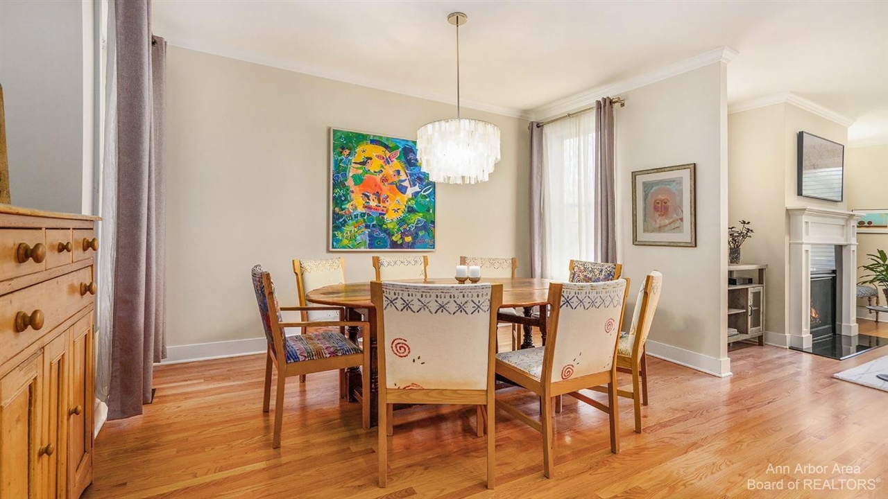 203 W Summit Street, Ann Arbor, MI, 48103-3249