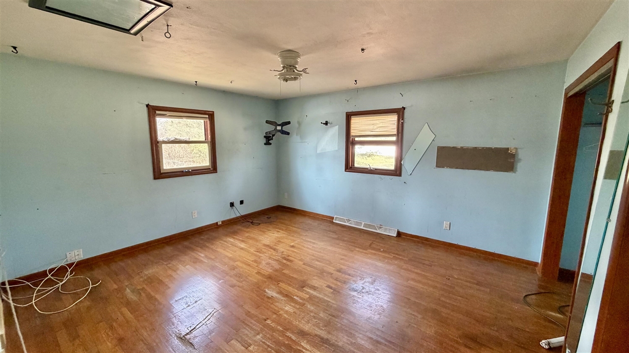 1565 N Teakwood Drive, Stevensville, MI, 49127-9622