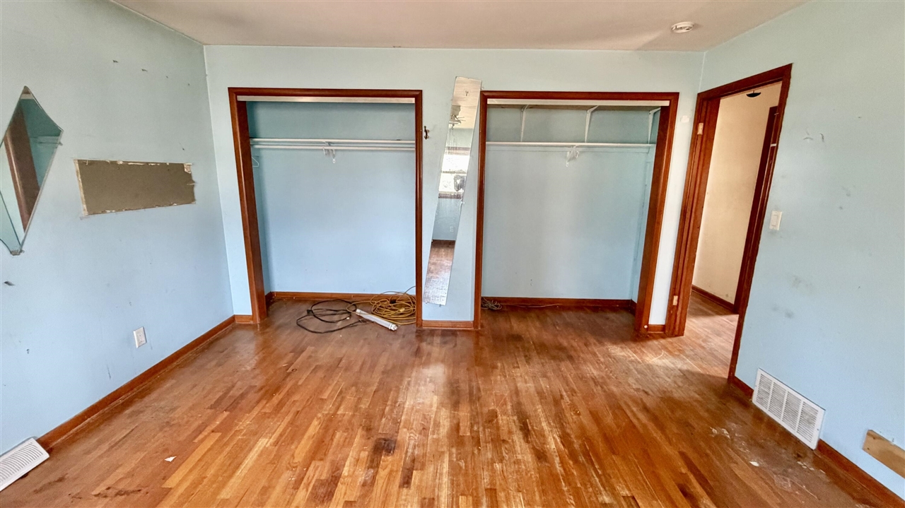 1565 N Teakwood Drive, Stevensville, MI, 49127-9622