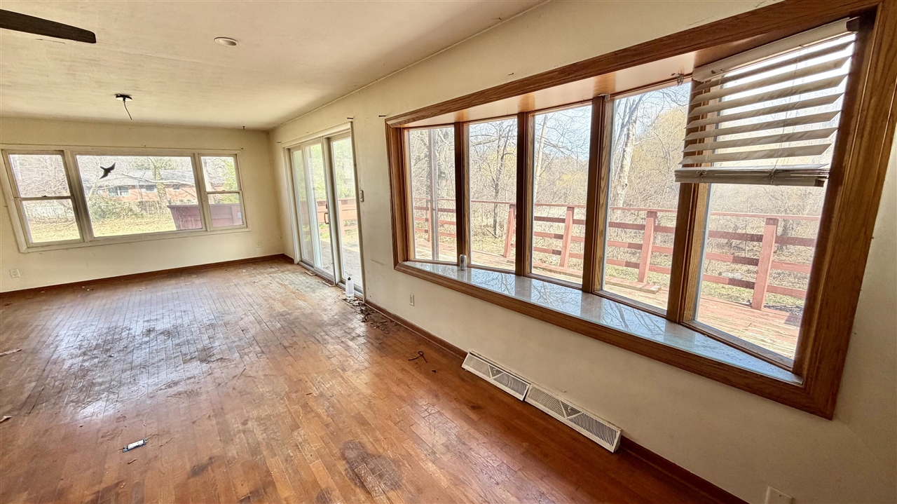 1565 N Teakwood Drive, Stevensville, MI, 49127-9622