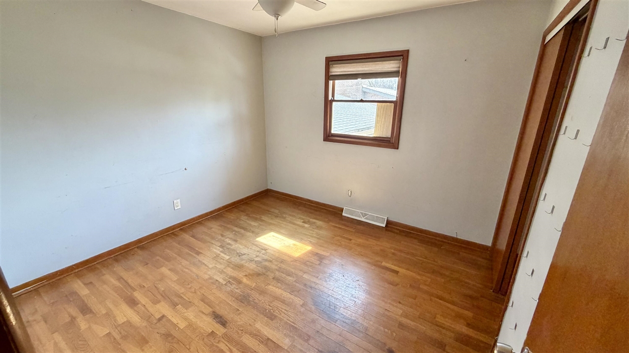 1565 N Teakwood Drive, Stevensville, MI, 49127-9622